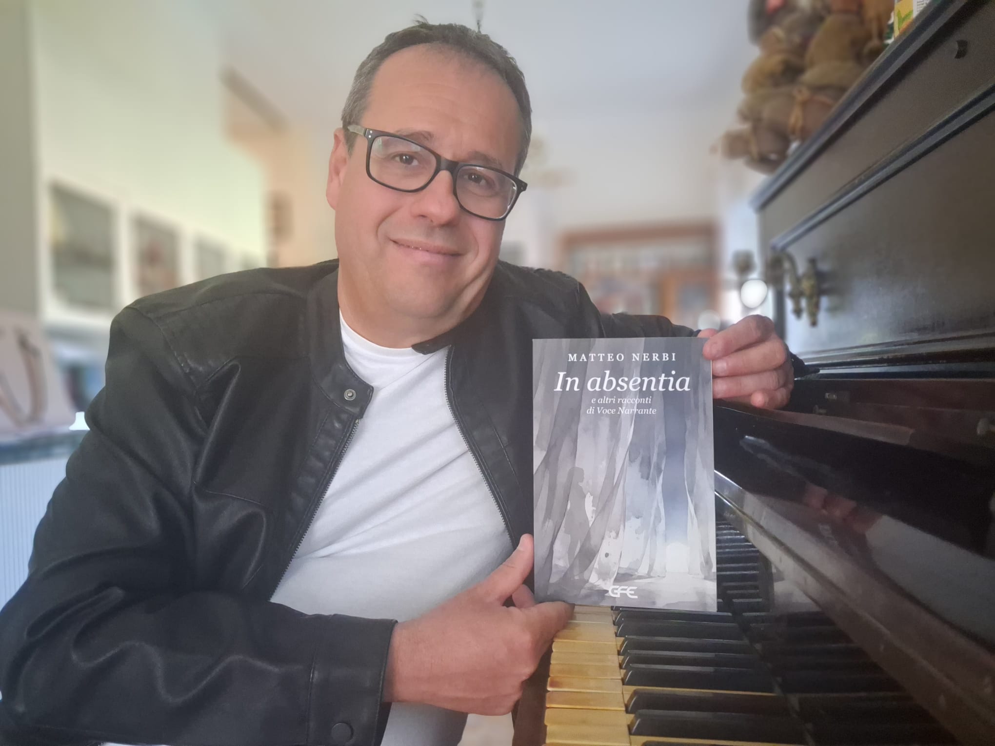 Uscito “In Absentia e altri racconti di Voce Narrante” di Matteo Nerbi