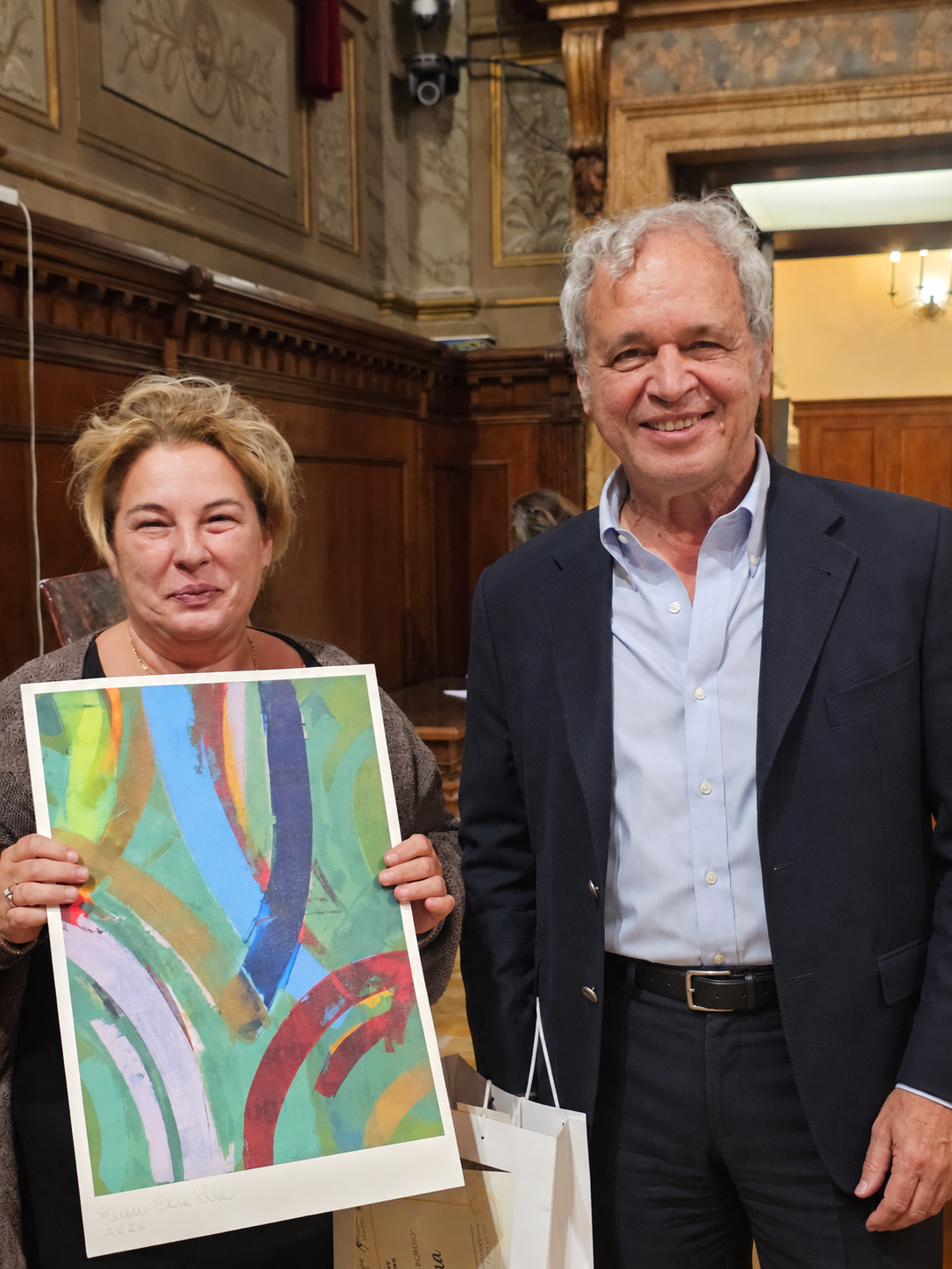 Premio “Note di Pace” 2026: l’arte di Teresa Coratella celebra il dialogo e
la solidarietà